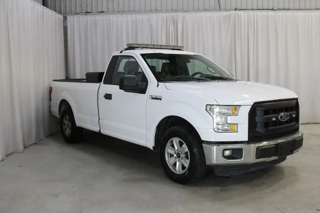 Used 2016 White Ford XL image 21