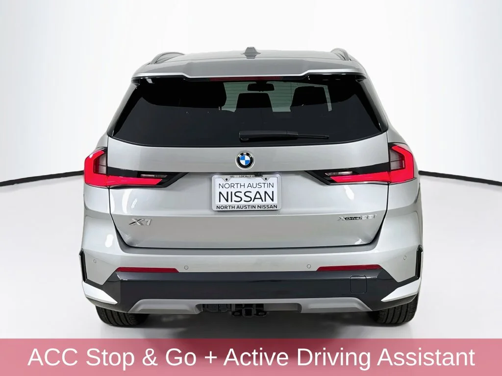 Used 2024 Silver BMW xDrive28i image 6