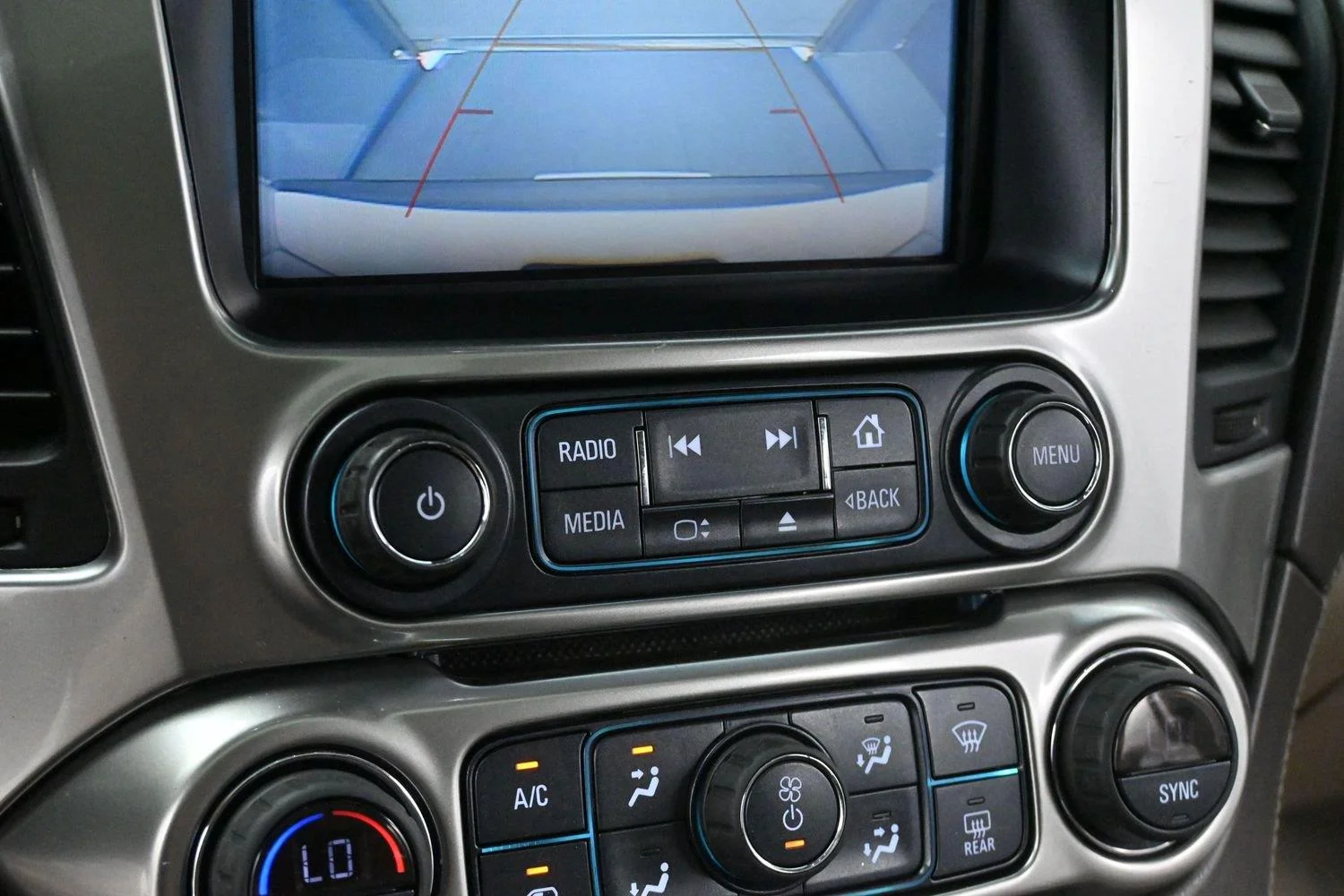 Used 2018 Summit White Chevrolet Premier image 23