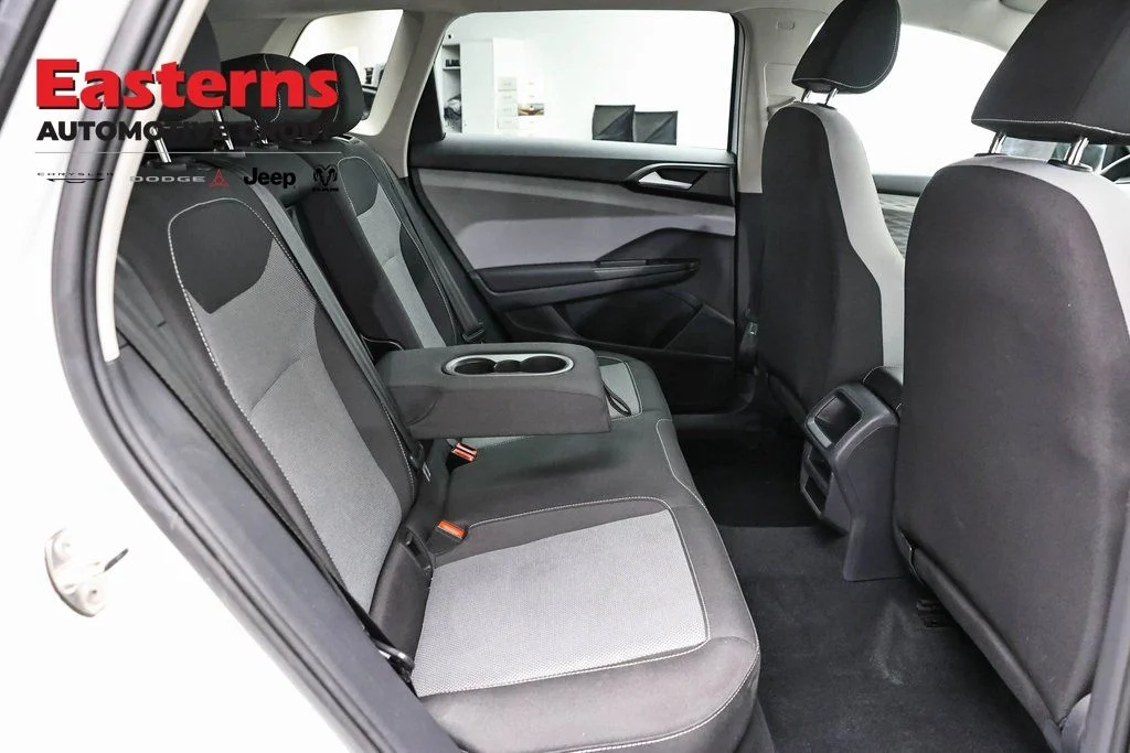 Used 2022 White Volkswagen 1.5T S image 23