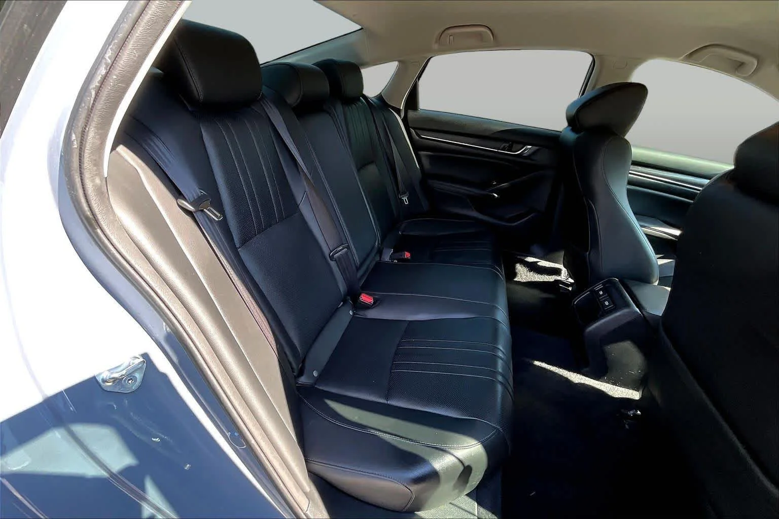 Used 2022 Sonic Gray Pearl Honda Sport SE image 20