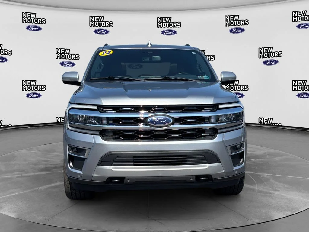 Used 2022 Silver Metallic Ford Limited image 8