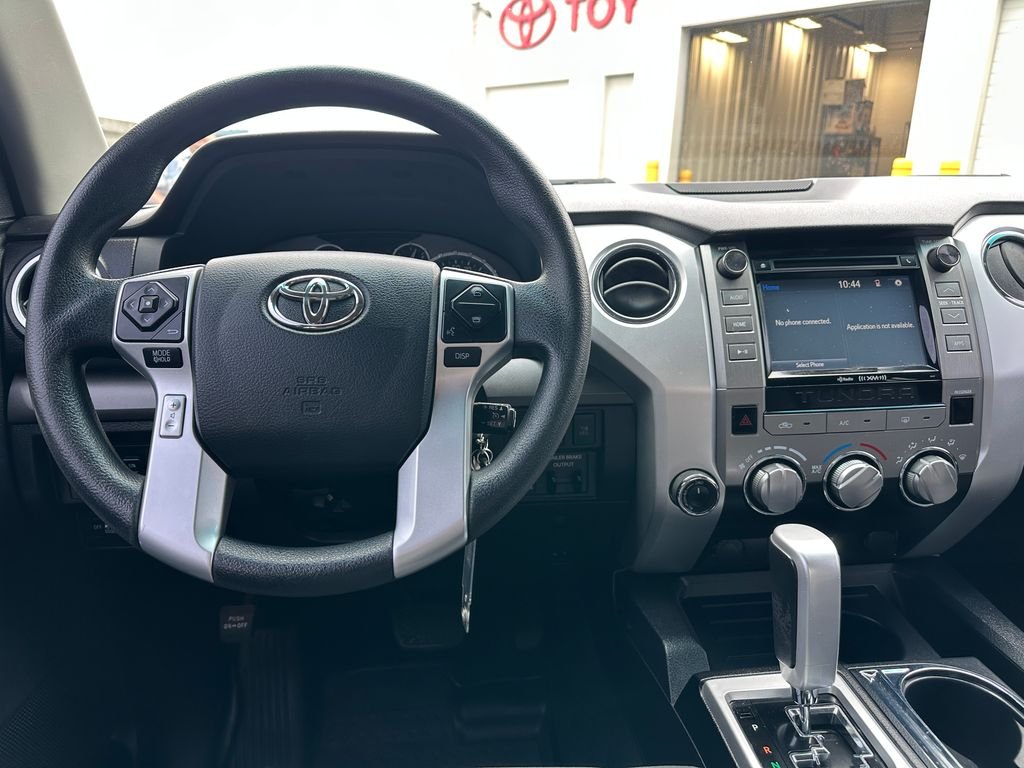Used 2017 Gray Toyota SR5 image 13