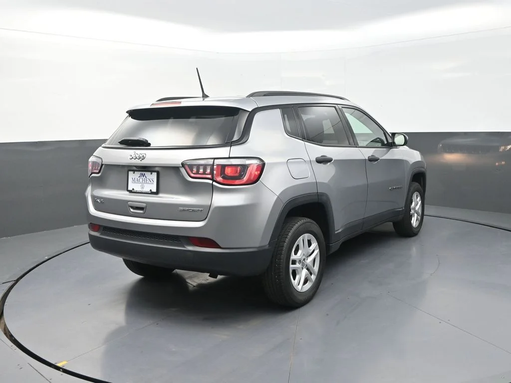 Used 2018 Silver Jeep Sport image 10
