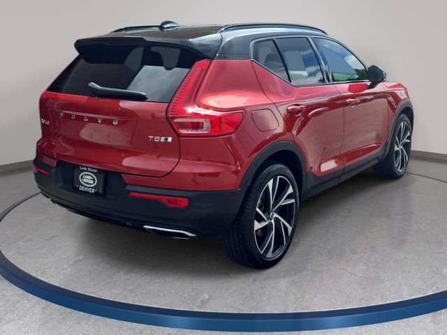 Used 2019 Red Volvo R-Design image 6