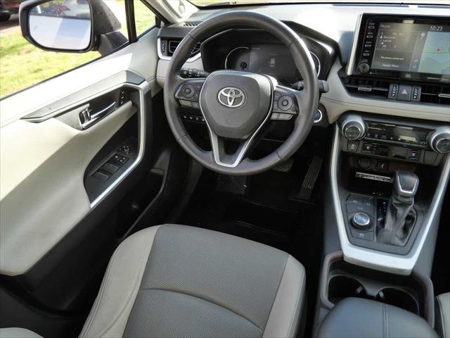Certified Used 2021 SILVER SKY METALLIC Toyota  image 10