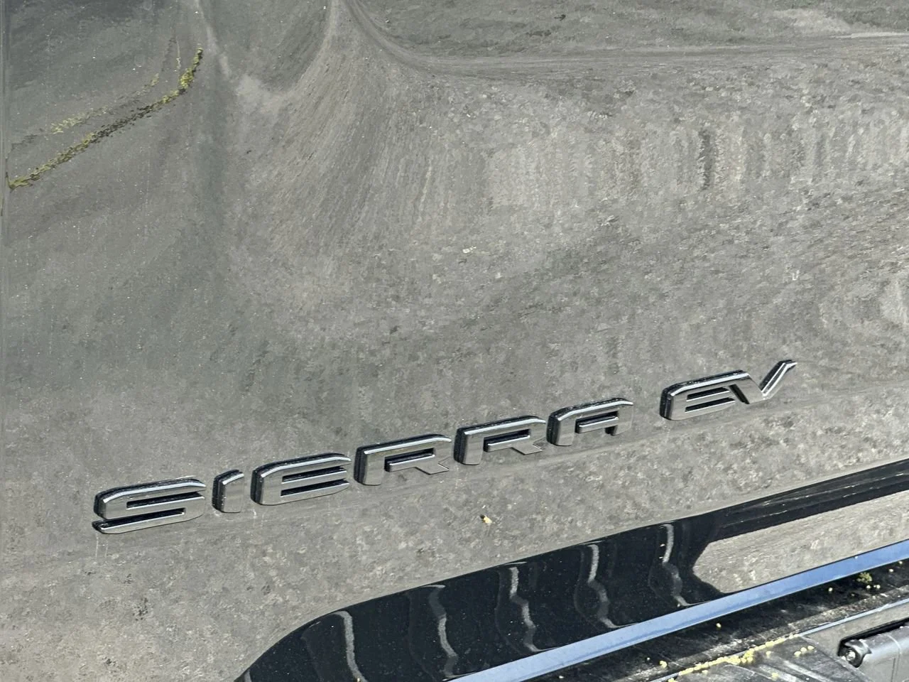 2026 GMC Sierra EV Elevation - Photo 10