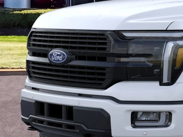 New 2026 Star White Metallic Tri-Coat Ford Platinum® image 17