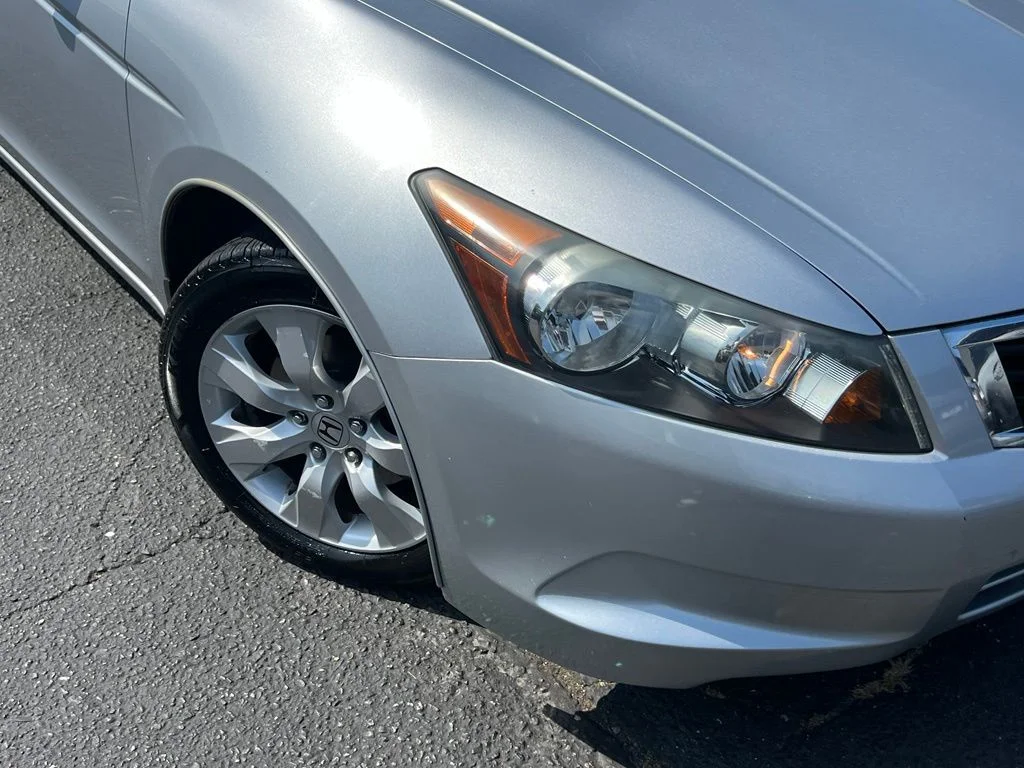 Used 2009 Honda Accord EX-L with VIN 1HGCP26889A002573 for sale in Kirkland, WA