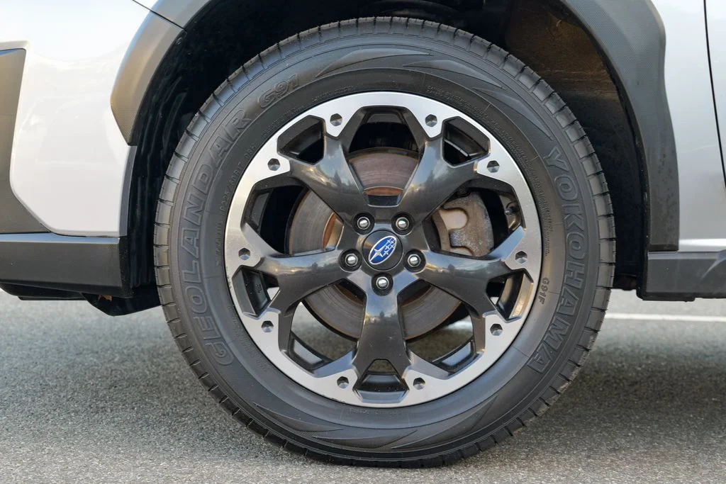 Used 2023 Ice Silver Metallic Subaru Base image 16