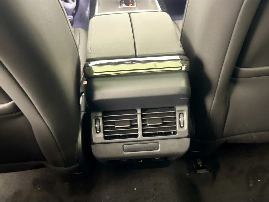 New 2026 Santorini Black Land Rover Core S image 25