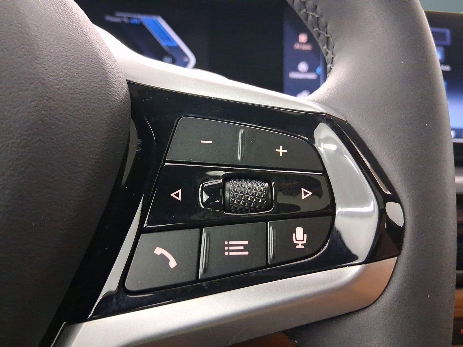 2025 BMW 3 Series 330i - Photo 22