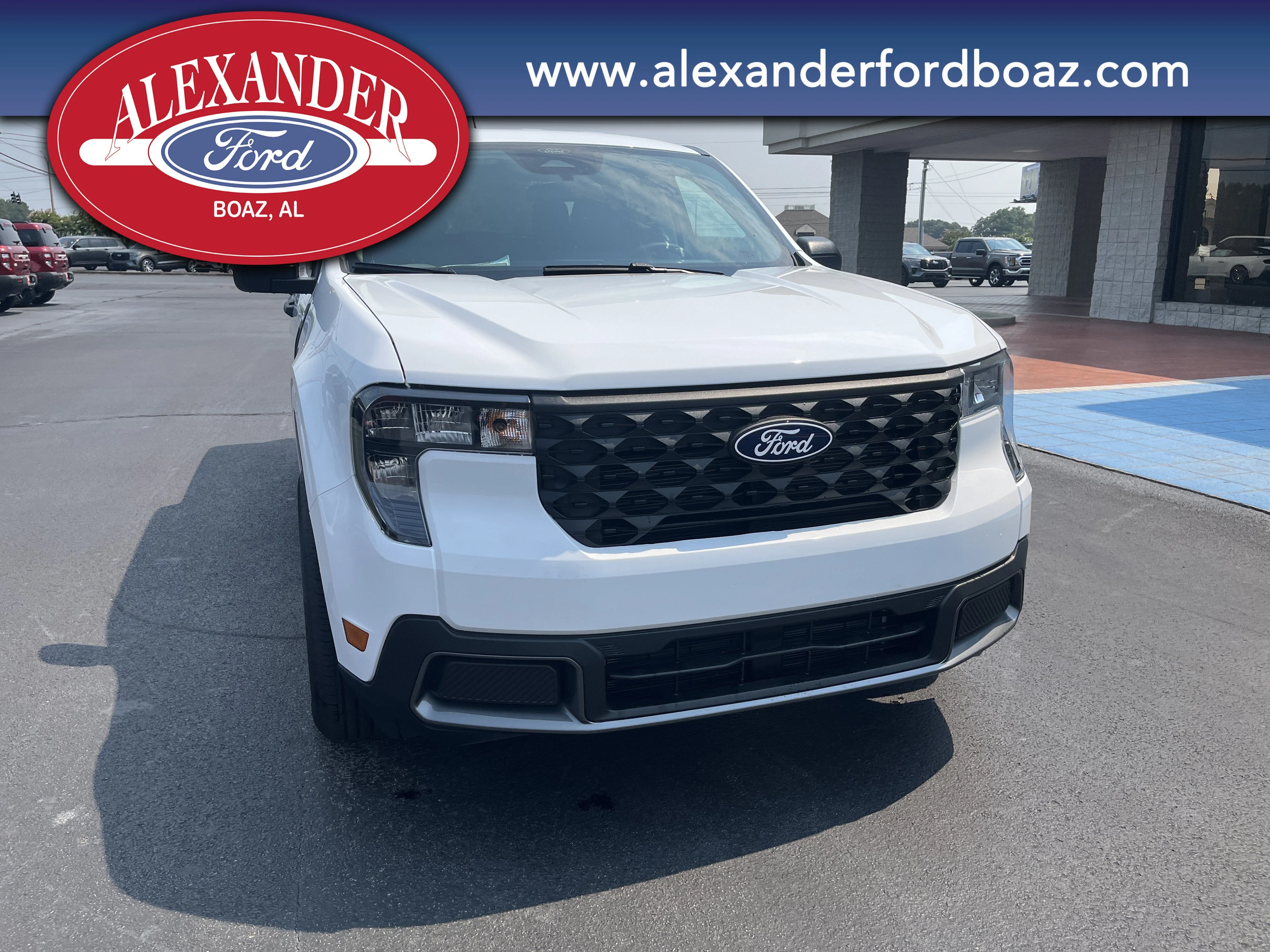 New 2026 Oxford White Ford XLT image 5