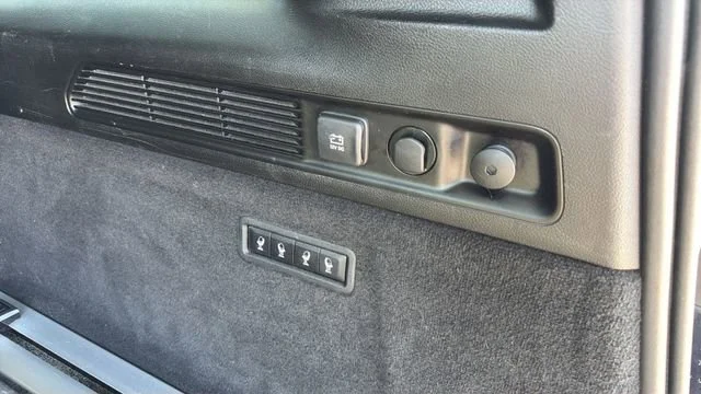Used 2024 Blue Jeep Series III image 40