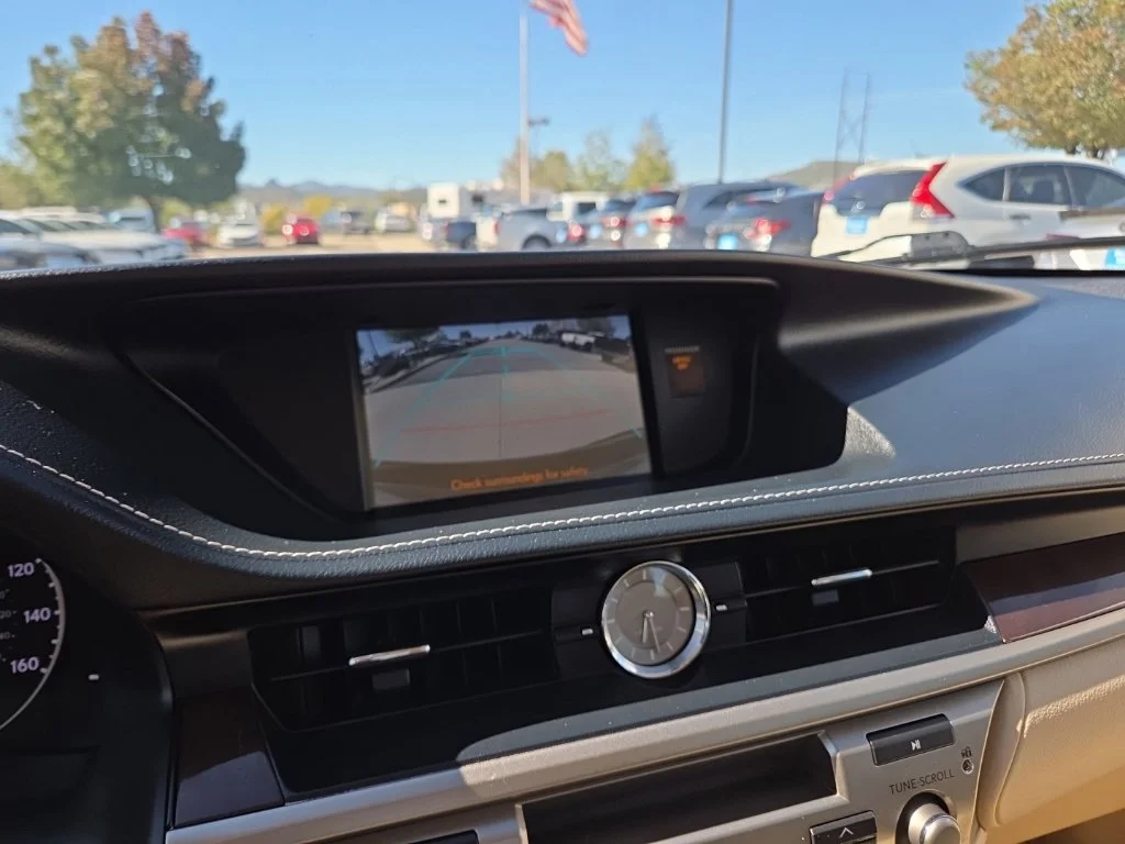 Used 2013 Red Lexus 350 image 42
