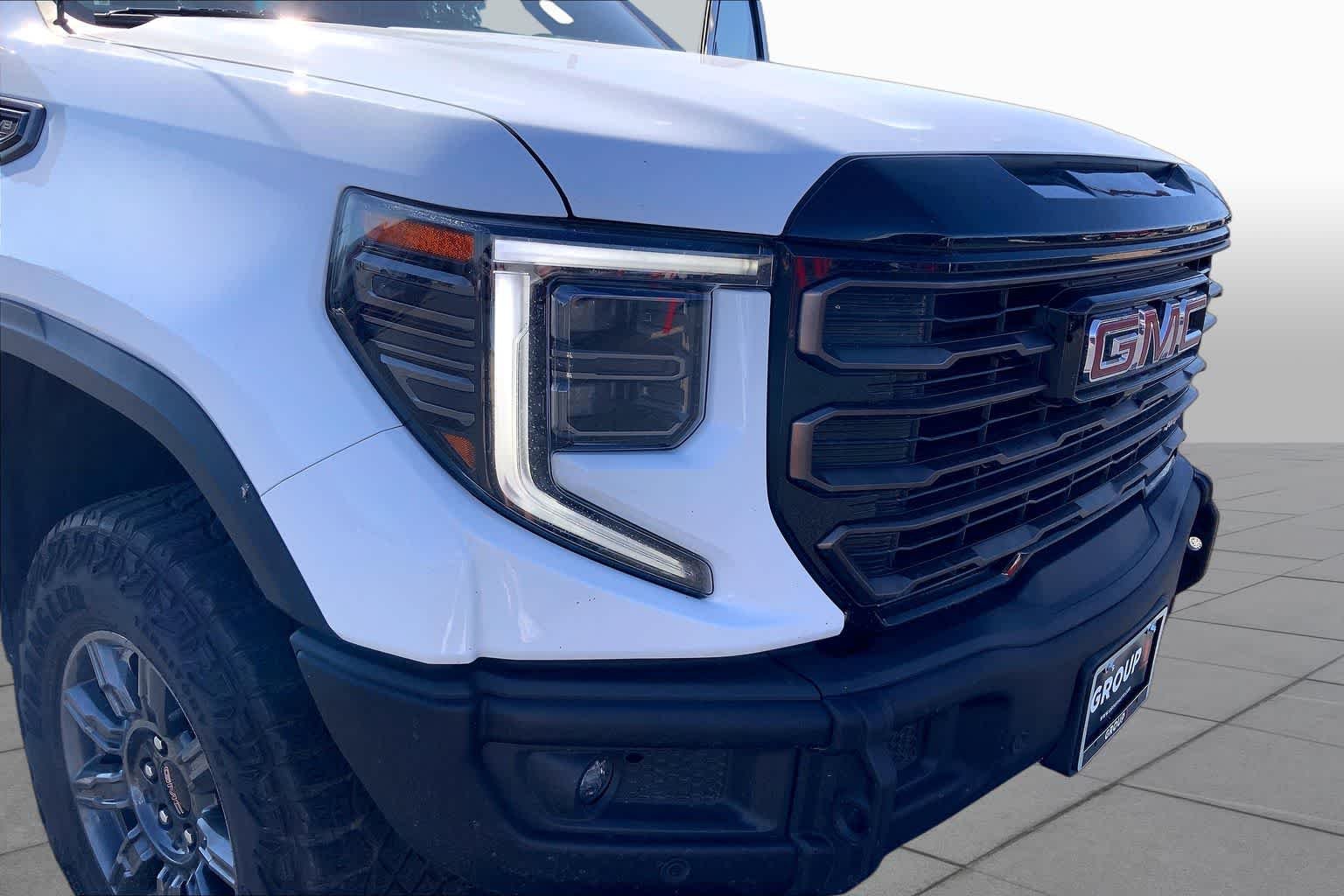 2024 GMC Sierra 1500 AT4X - Photo 28