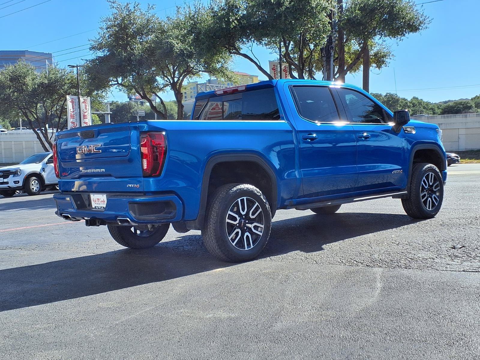 Used 2024 Dynamic Blue Metallic GMC AT4 image 5