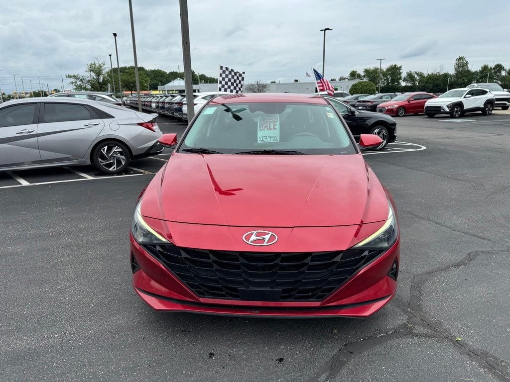 Used 2023 Scarlet Red Hyundai SEL image 2