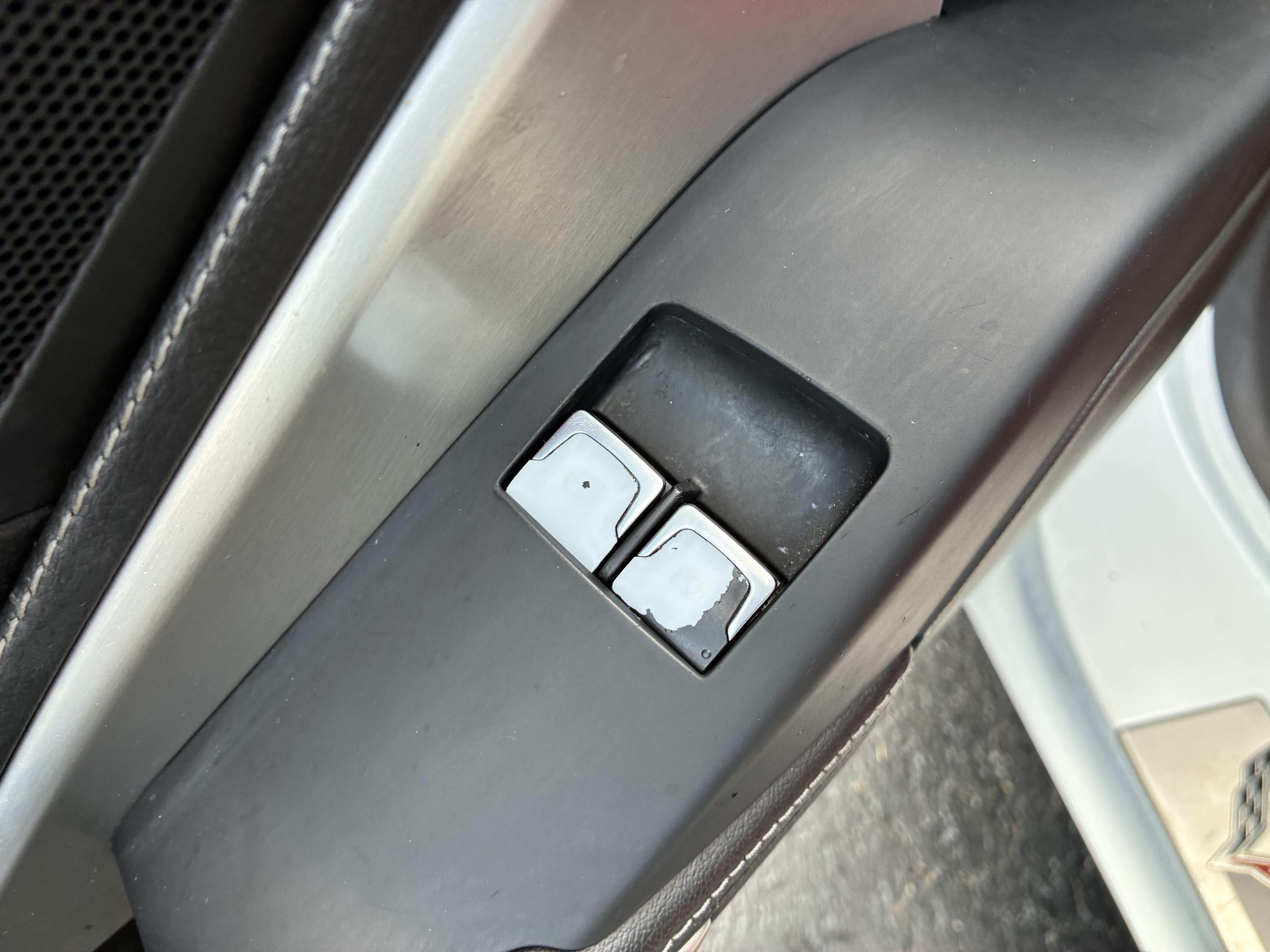 Used 2019 Arctic White Chevrolet 1LT image 17