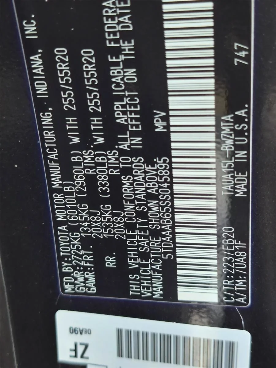Certified Used 2025 Caviar Lexus PREMIUM AWD image 25
