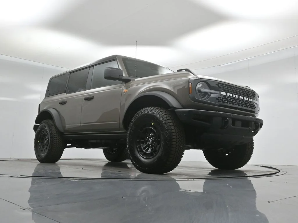 New 2026 Marsh Gray Ford Badlands image 44