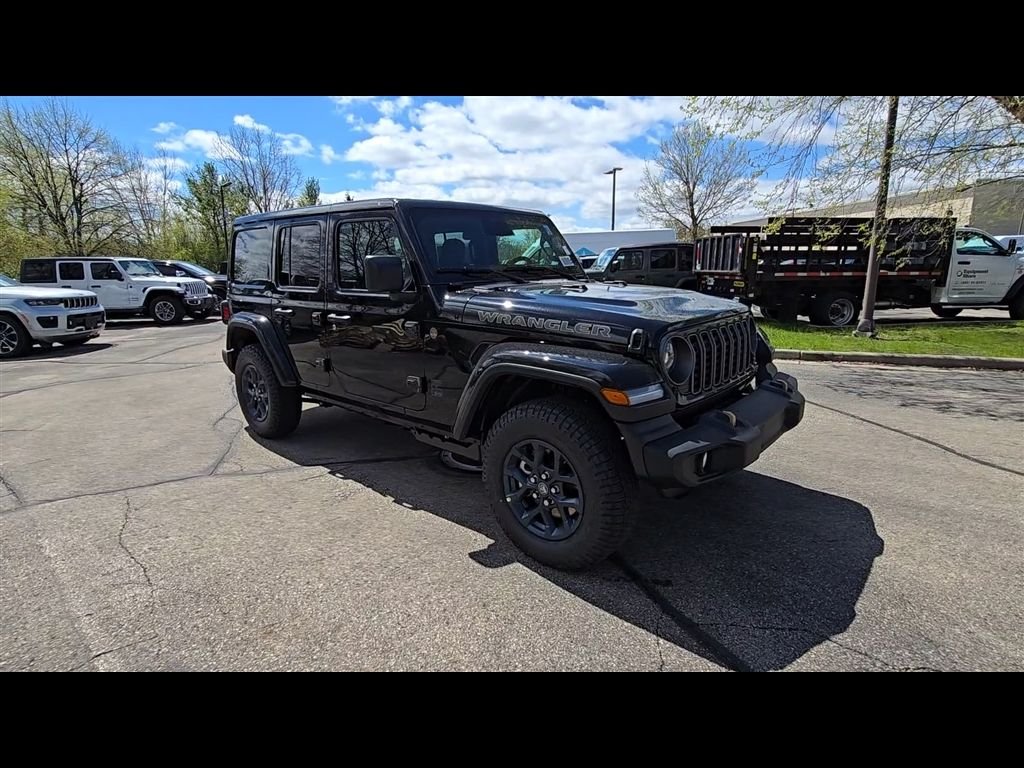 New 2026 Black Clear-Coat Exterior Paint Jeep 85th Anniversary Edition image 9