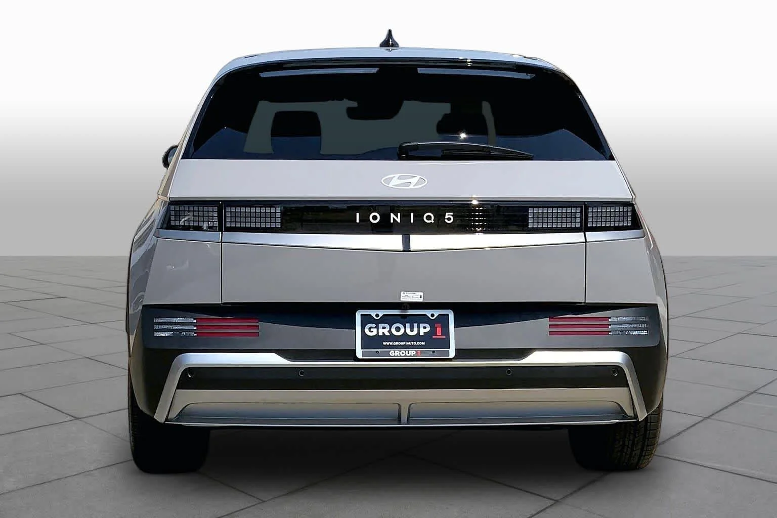 New 2026 Cyber Gray Hyundai SEL image 4