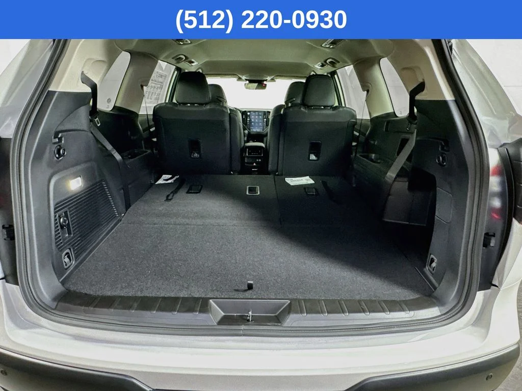 New 2026 CRYSTAL WHITE PEARL Subaru Premium 7-Passenger image 32