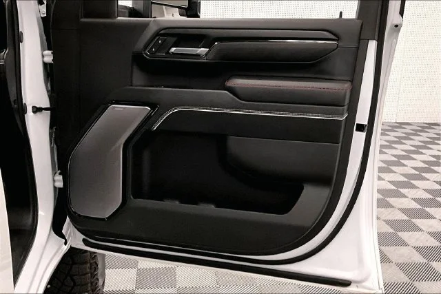 Used 2025 Summit White GMC AT4X image 22