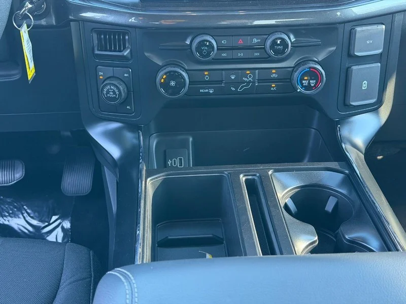 New 2026 Oxford White Ford STX 4WD SuperCrew 5.5