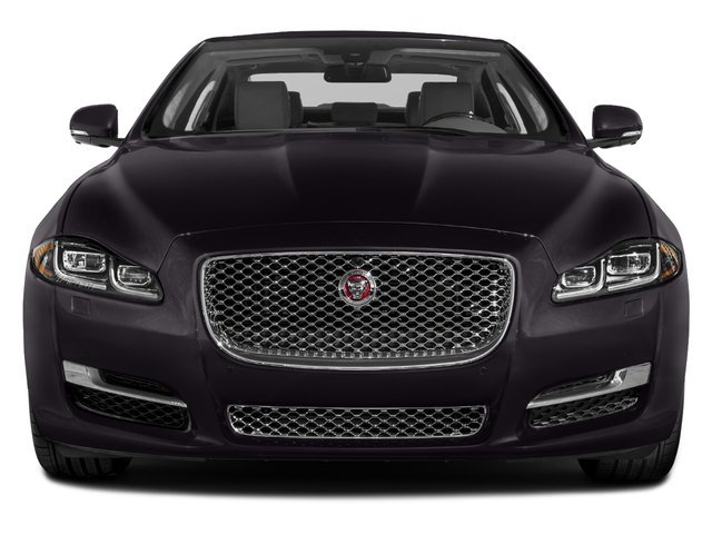 Used 2017  Jaguar XJL Portfolio image 4