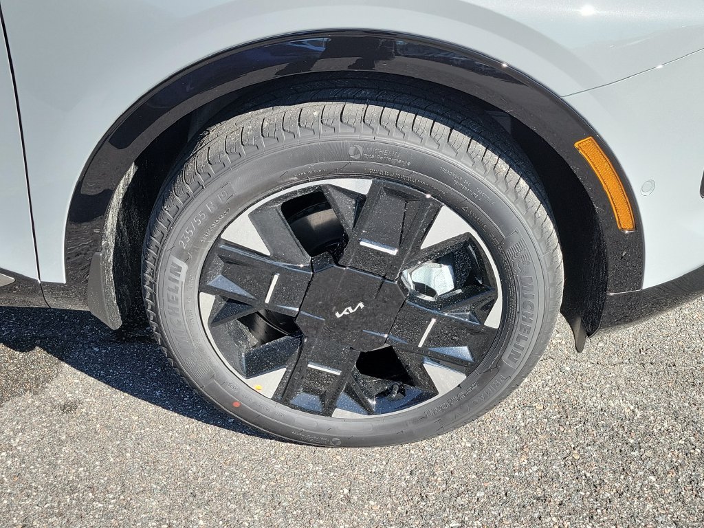 New 2027 Wolf Gray Kia SX Prestige image 40