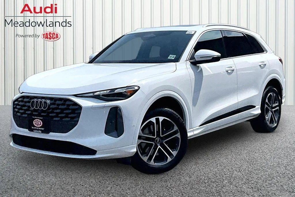 Used 2025 White Audi 2.0T Premium image 1