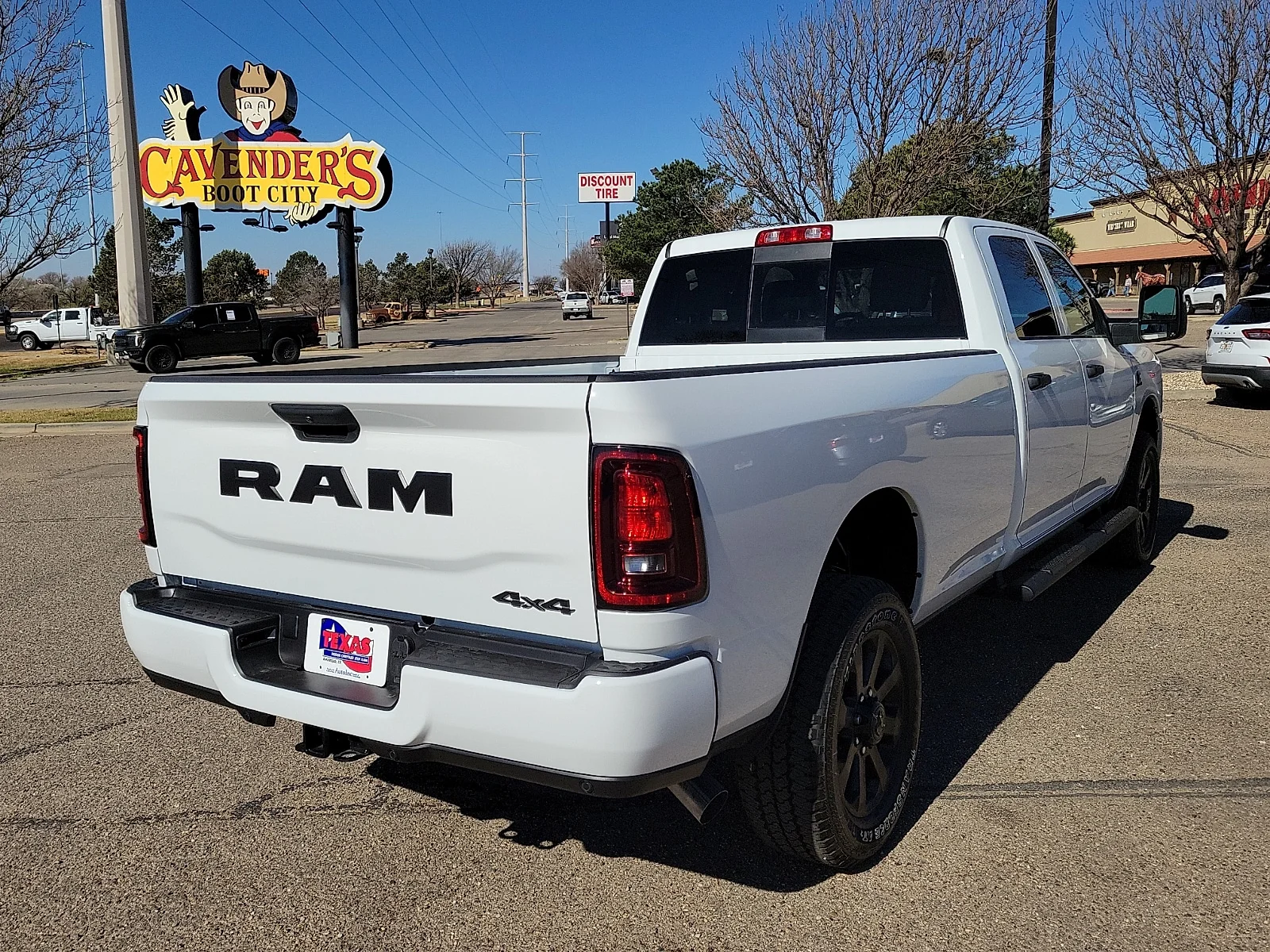 New 2026 PW7 Bright Whit Ram BLACK EXPRESS CREW CAB 4X4 8