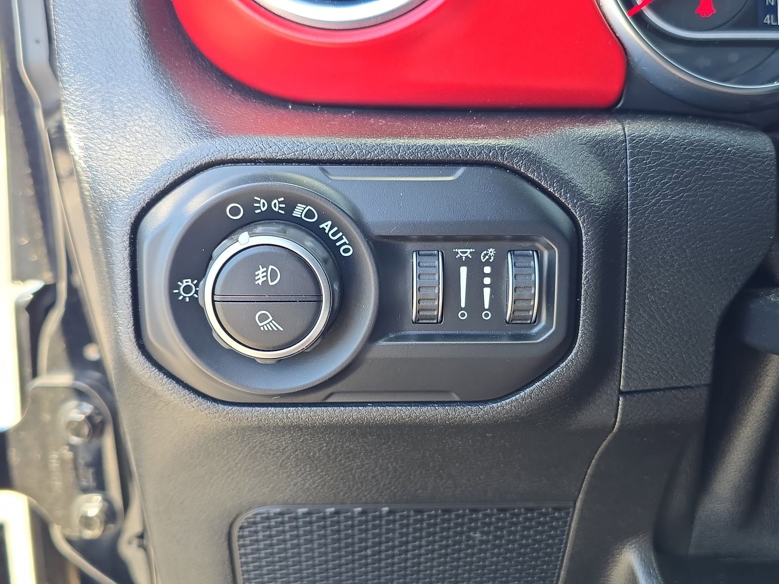 2020 Jeep Gladiator Rubicon - Photo 23