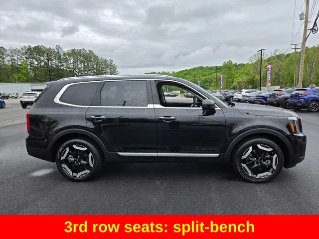 Used 2025 Black Kia S image 10