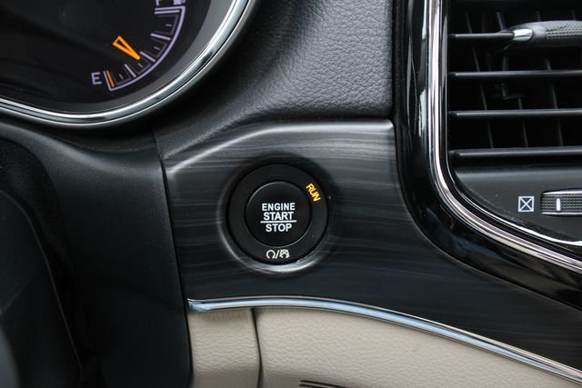 Certified Used 2020 Velvet Jeep Limited image 15