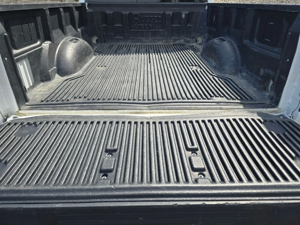 Used 2023  Ford XLT image 25