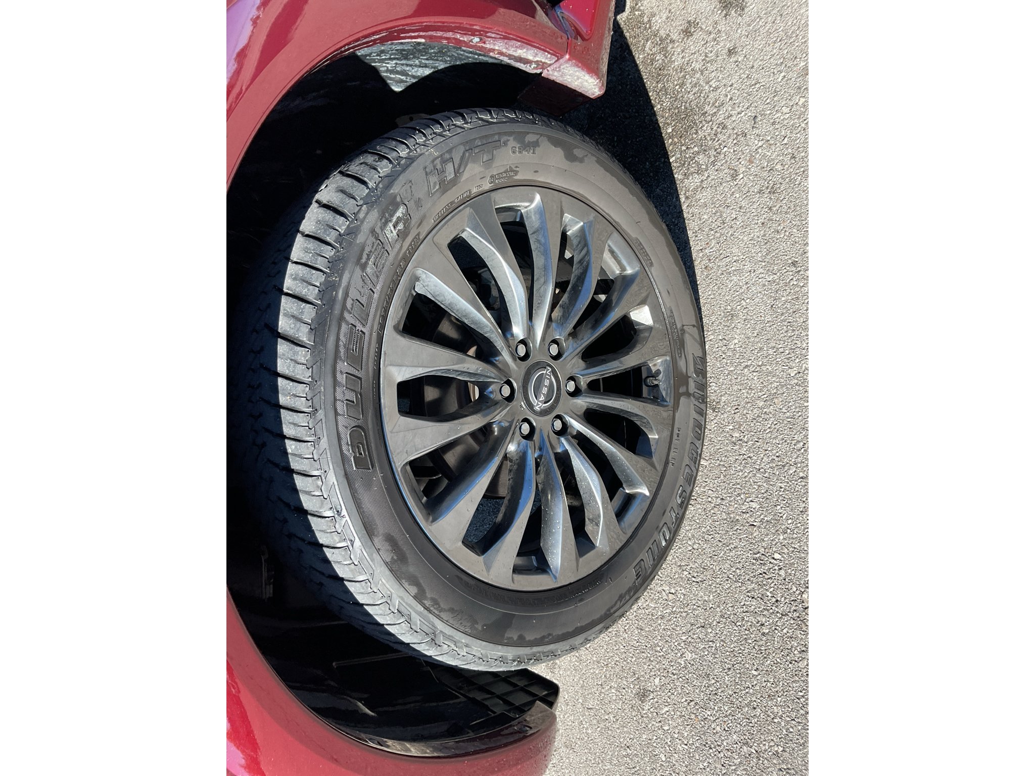 Used 2023 Coulis Red Pearl Nissan Platinum image 5