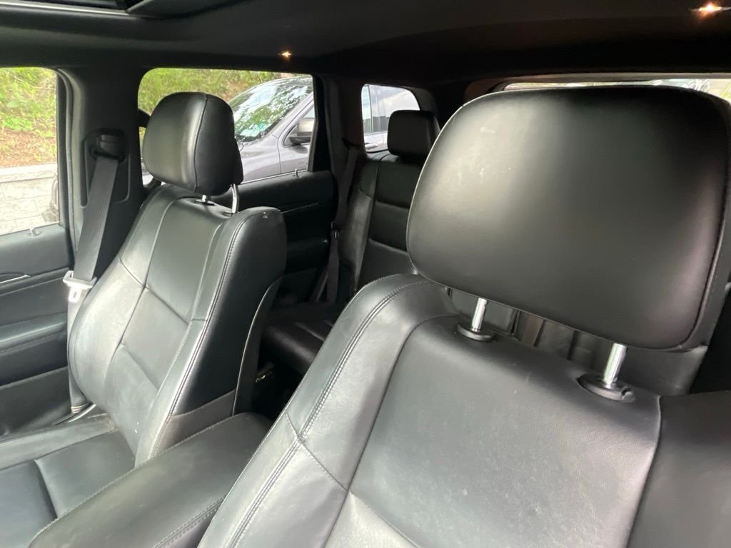 Used 2019 Black Jeep Limited image 4