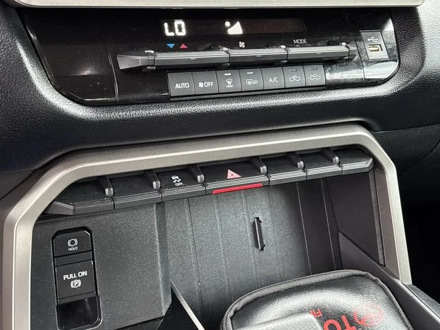 Used 2023 Green Toyota SR5 image 15