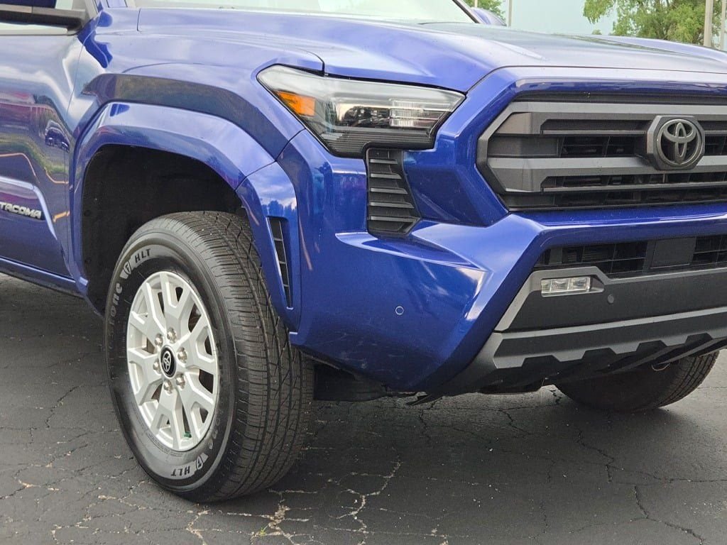 Used 2024 Blue Toyota SR5 image 3
