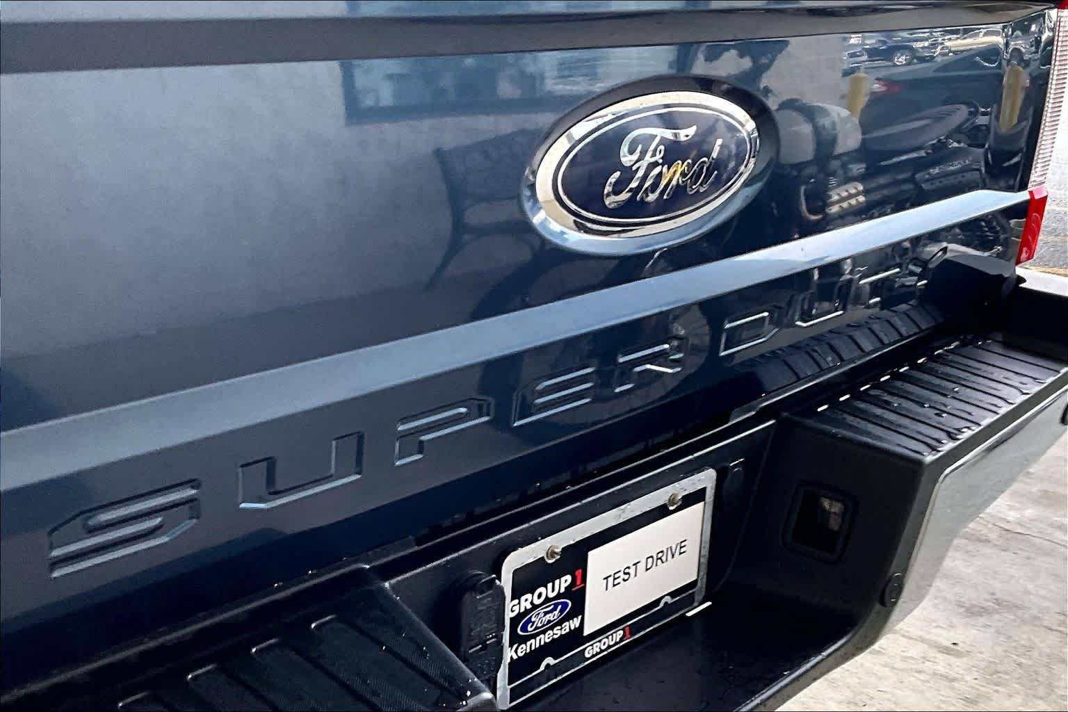 Used 2017 Blue Jeans Ford XLT image 30