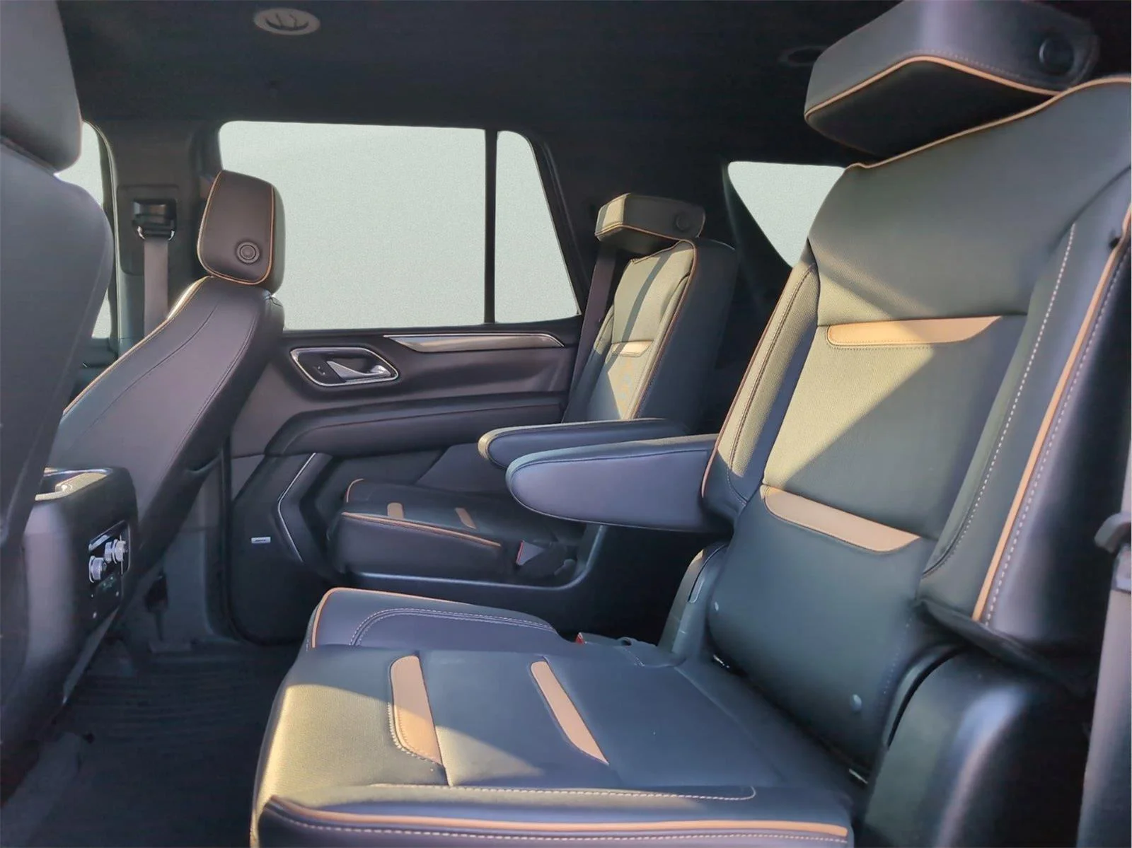 Used 2023 Onyx Black GMC AT4 image 36