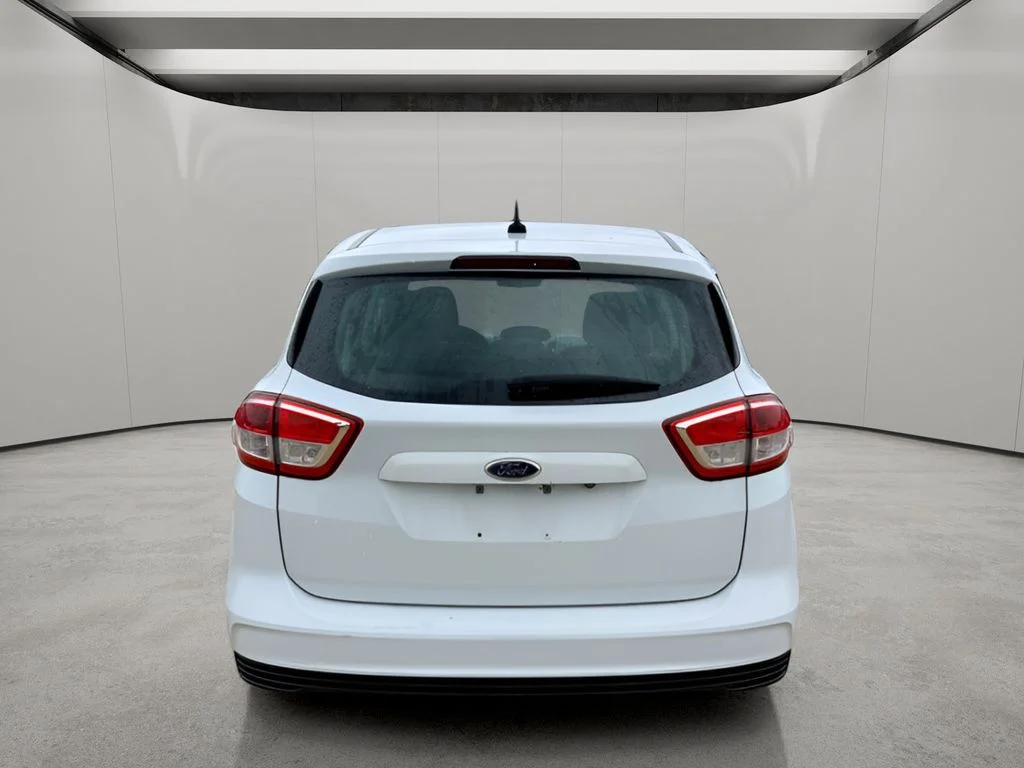 Used 2018 White Gold Metallic Ford SE image 5