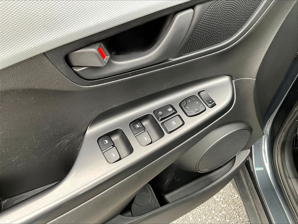 Used 2019 Gray Hyundai SE image 17