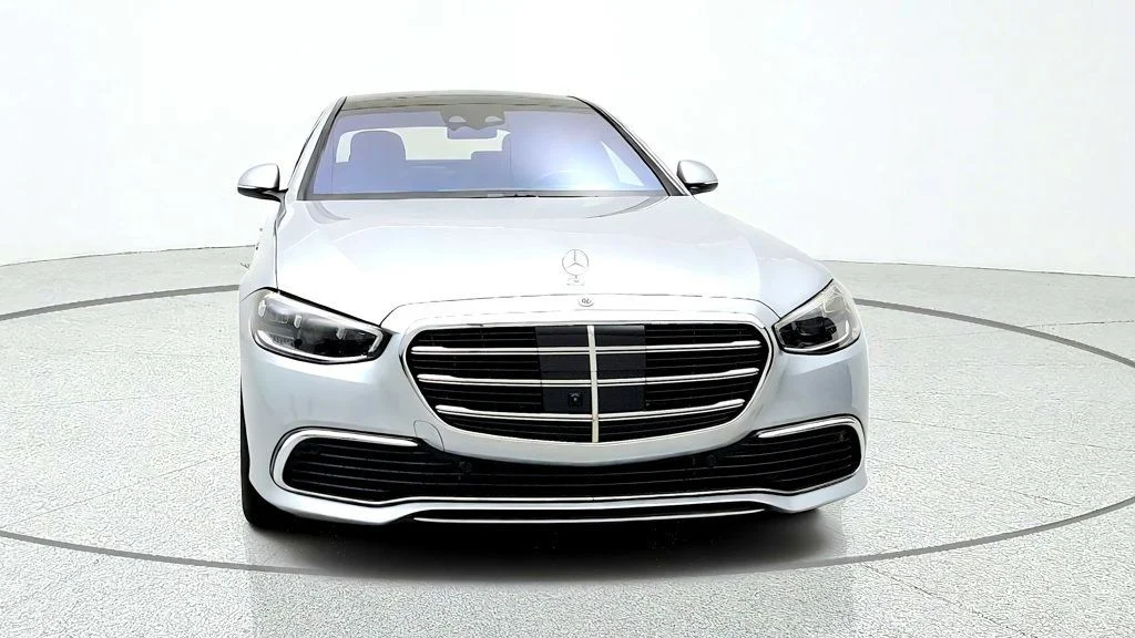 Used 2026 Cirrus Silver Metallic Mercedes-Benz S 580 4MATIC® Sedan w/ Nappa Leather & Wood Trim image 2