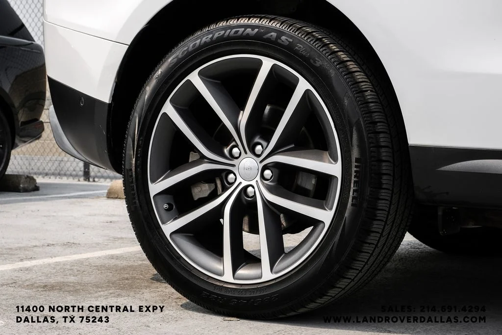 Used 2023 Fuji White Land Rover SE image 66