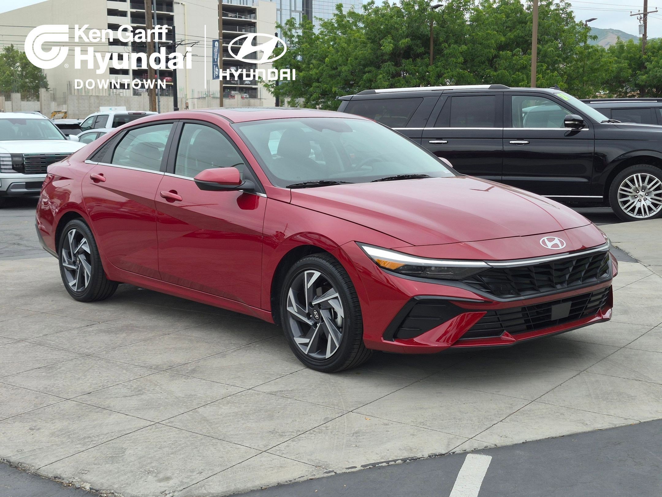 2025 Hyundai Elantra 2.0 Limited IVT's photo