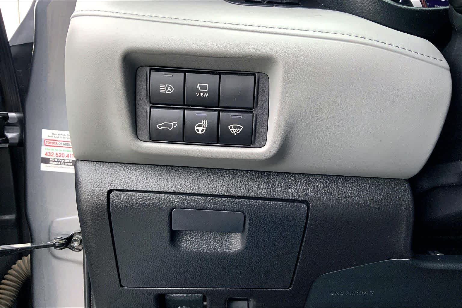 Used 2020 Magnetic Gray Metallic Toyota Limited image 33